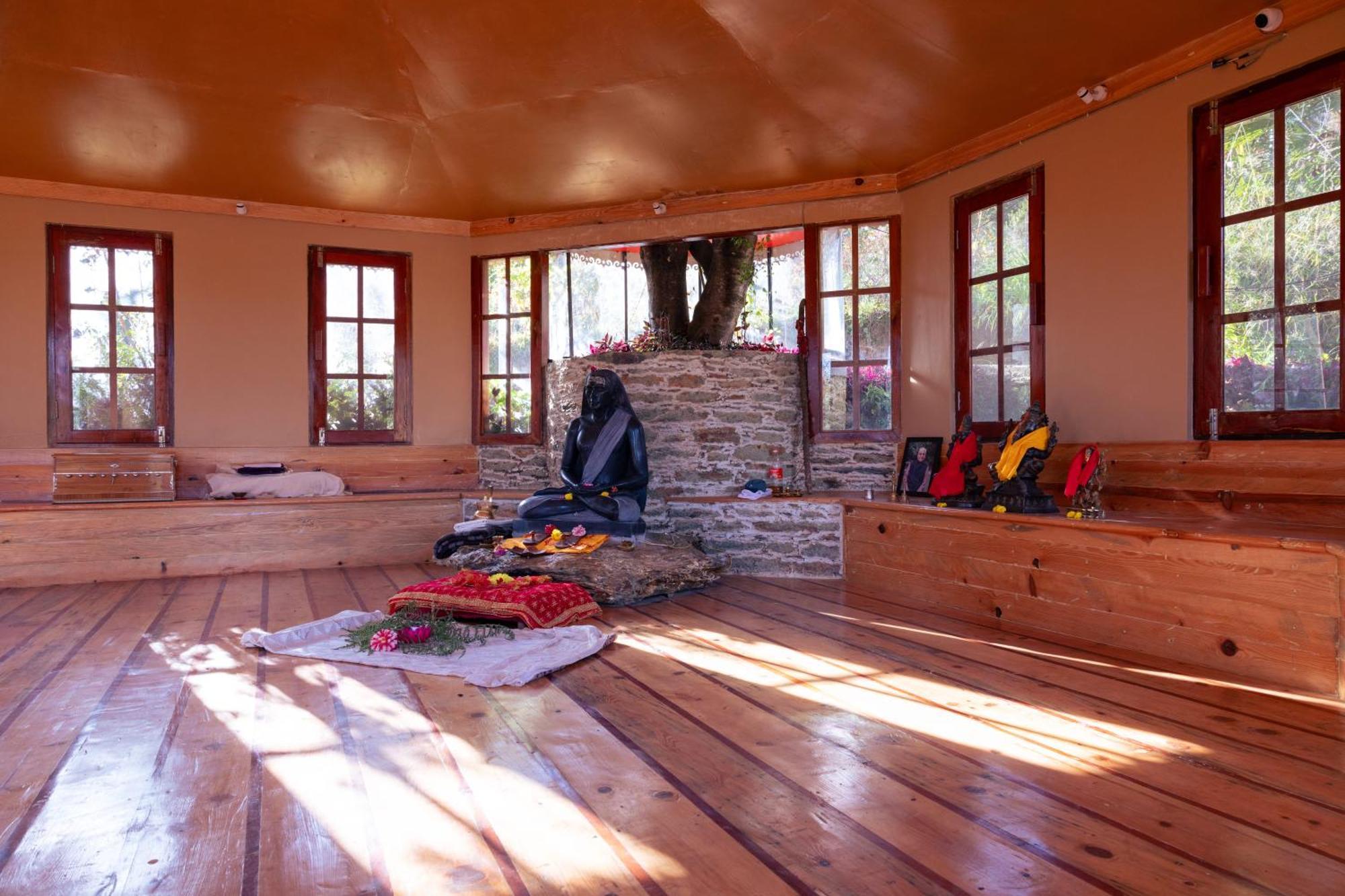 Dunagiri Retreat Dwarahat Exterior photo