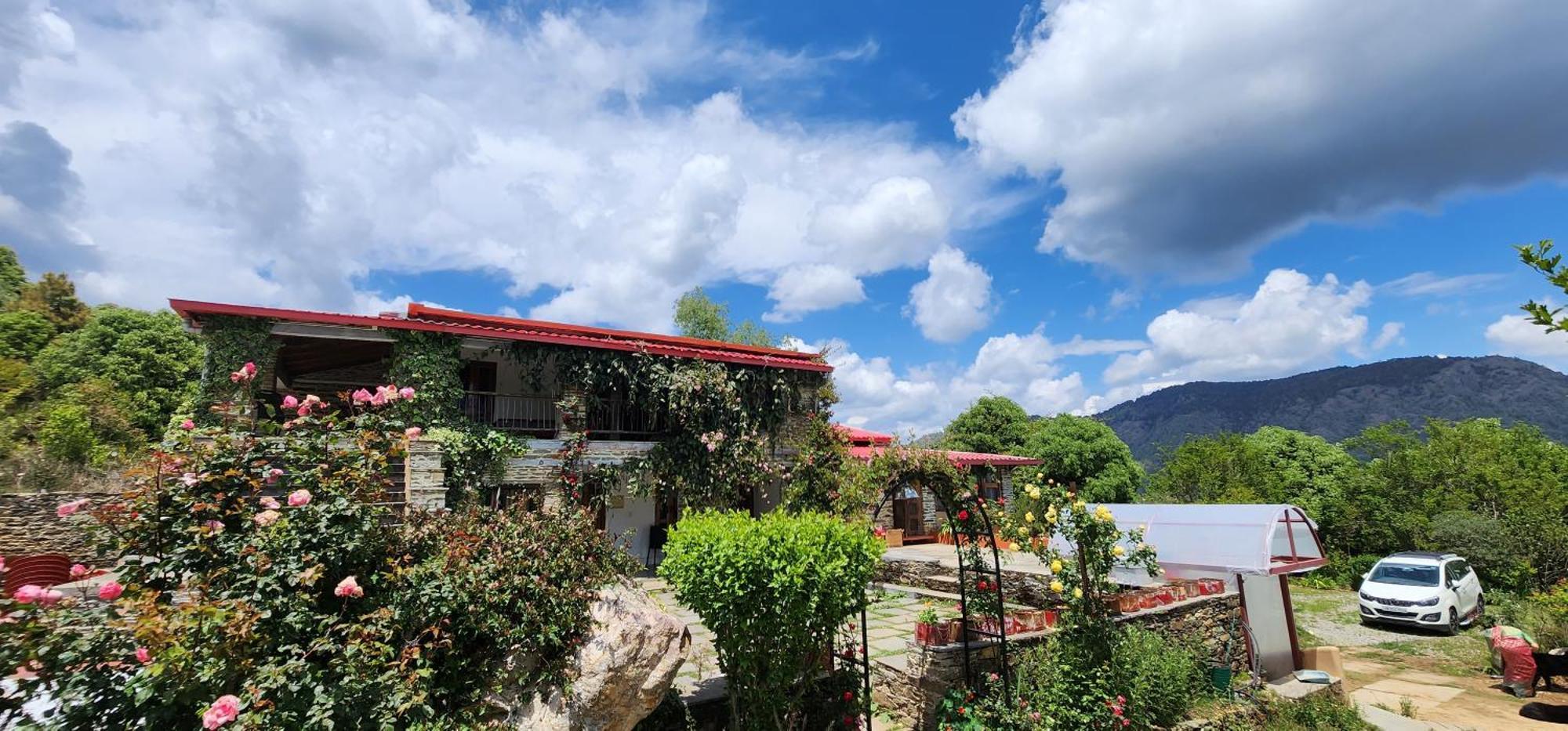 Dunagiri Retreat Dwarahat Exterior photo